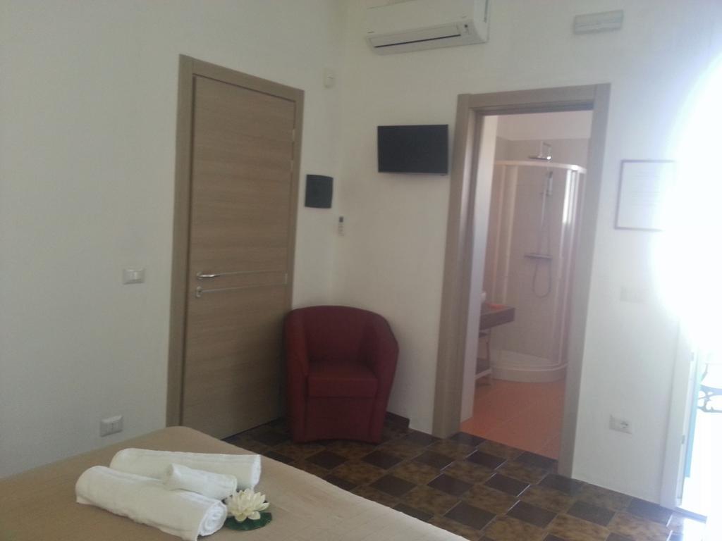 B&B Brezza Marina Torre Pali Kültér fotó