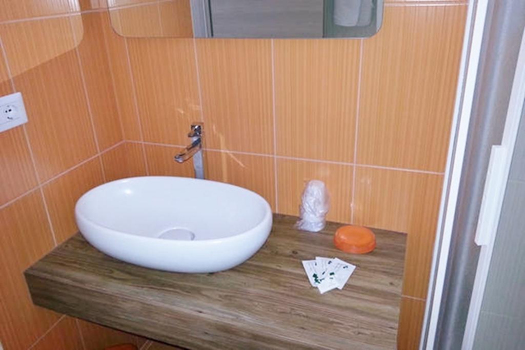 B&B Brezza Marina Torre Pali Kültér fotó