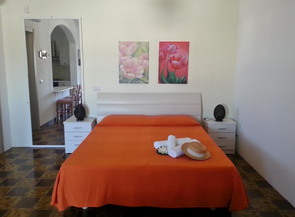 B&B Brezza Marina Torre Pali Kültér fotó