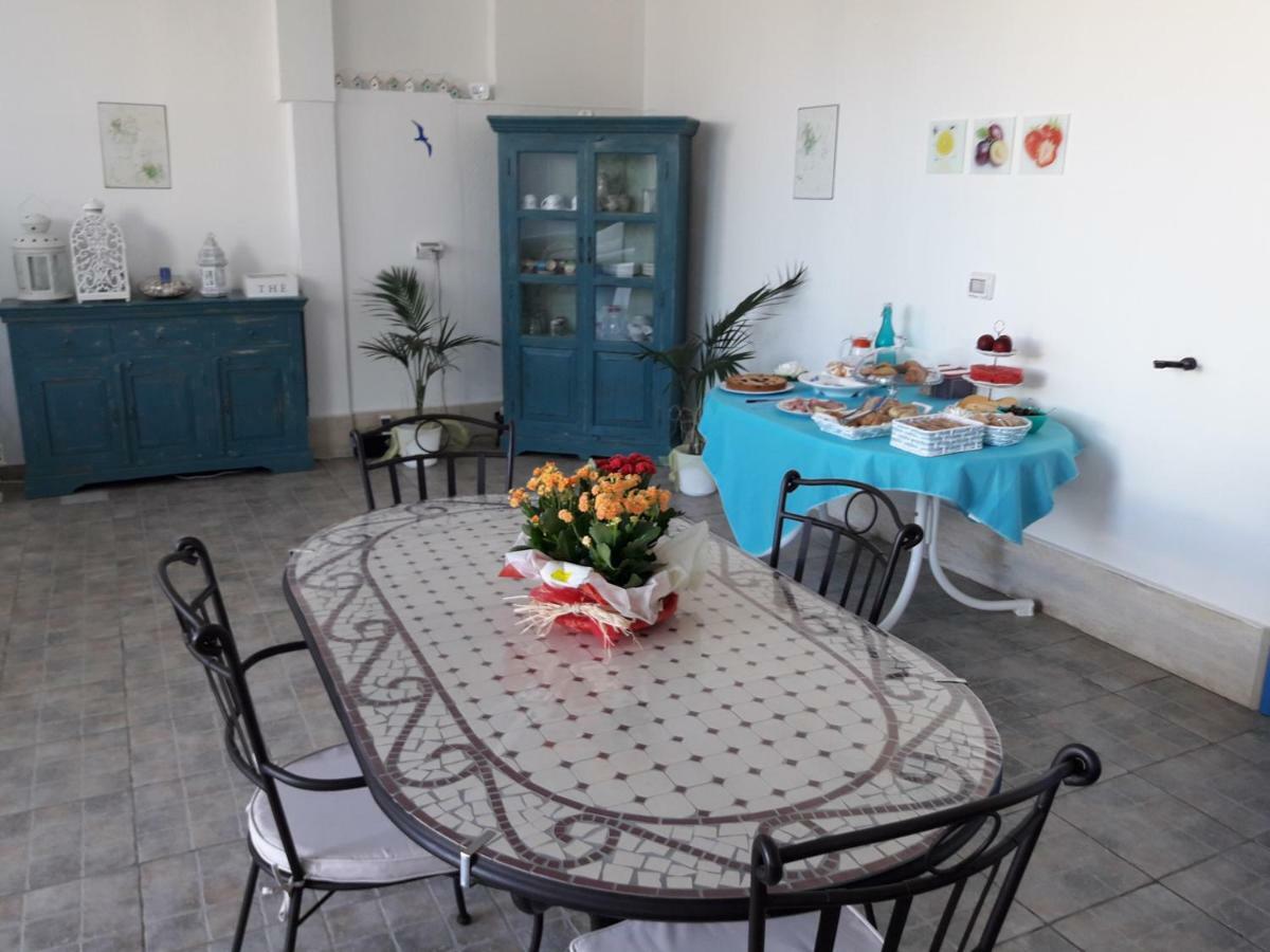 B&B Brezza Marina Torre Pali Kültér fotó